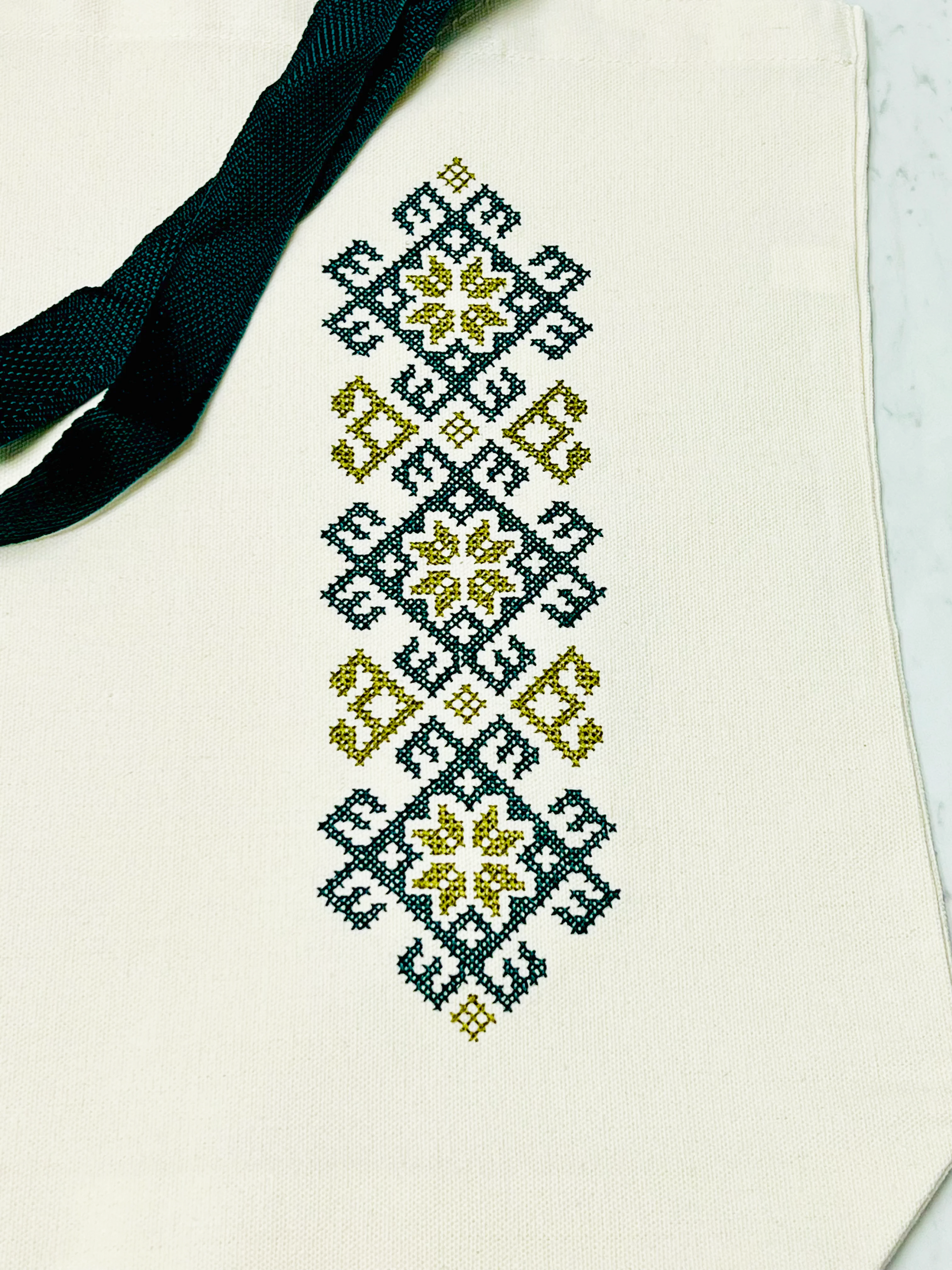 Embroidered canvas tote bag "Vortex"