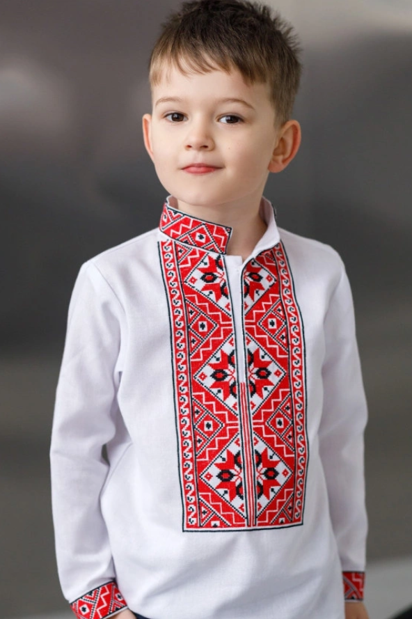 Синя українська вишиванка для хлопчика