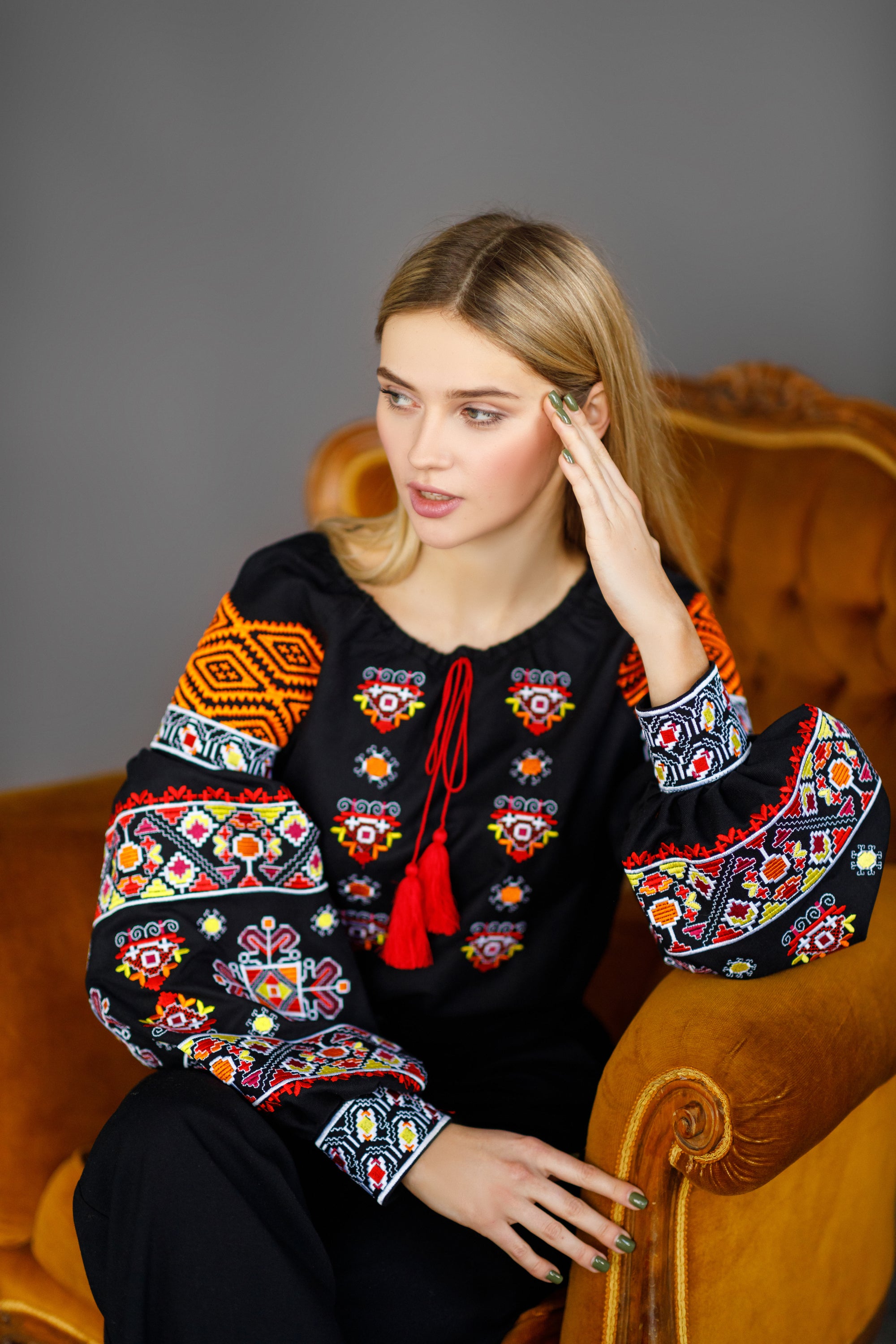 Ukrainian cotton blouse "Veselka" black